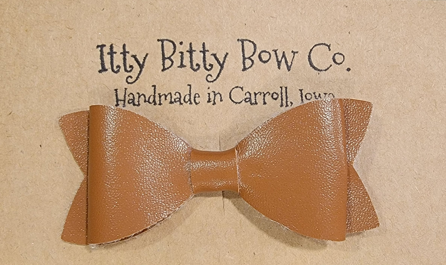 Solid Brown Leather Bow Clip