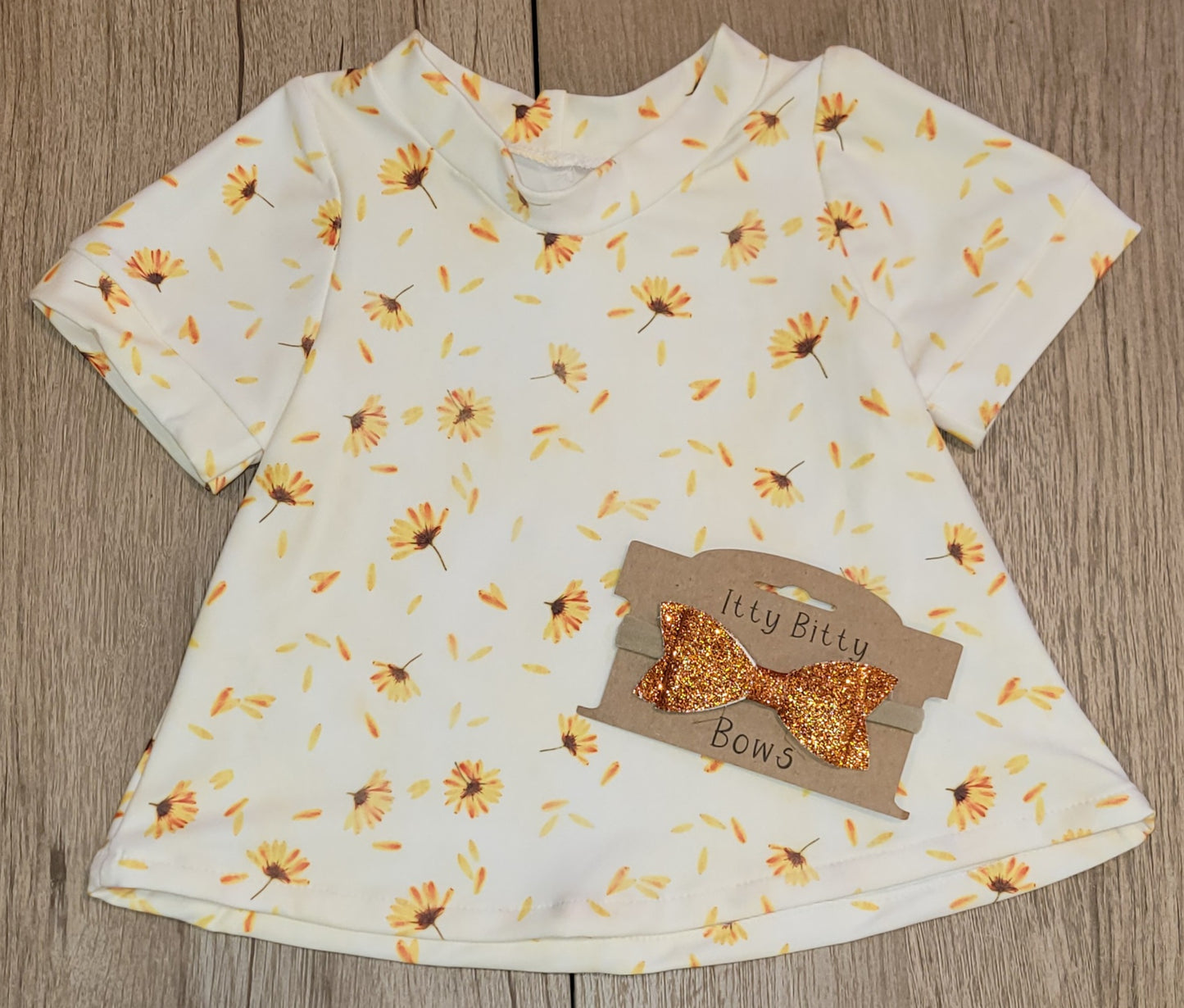 Scattered Daisy T-Shirt Dress