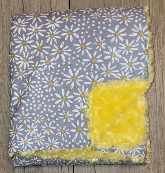 Daisy with Yellow Baby Minky Blanket