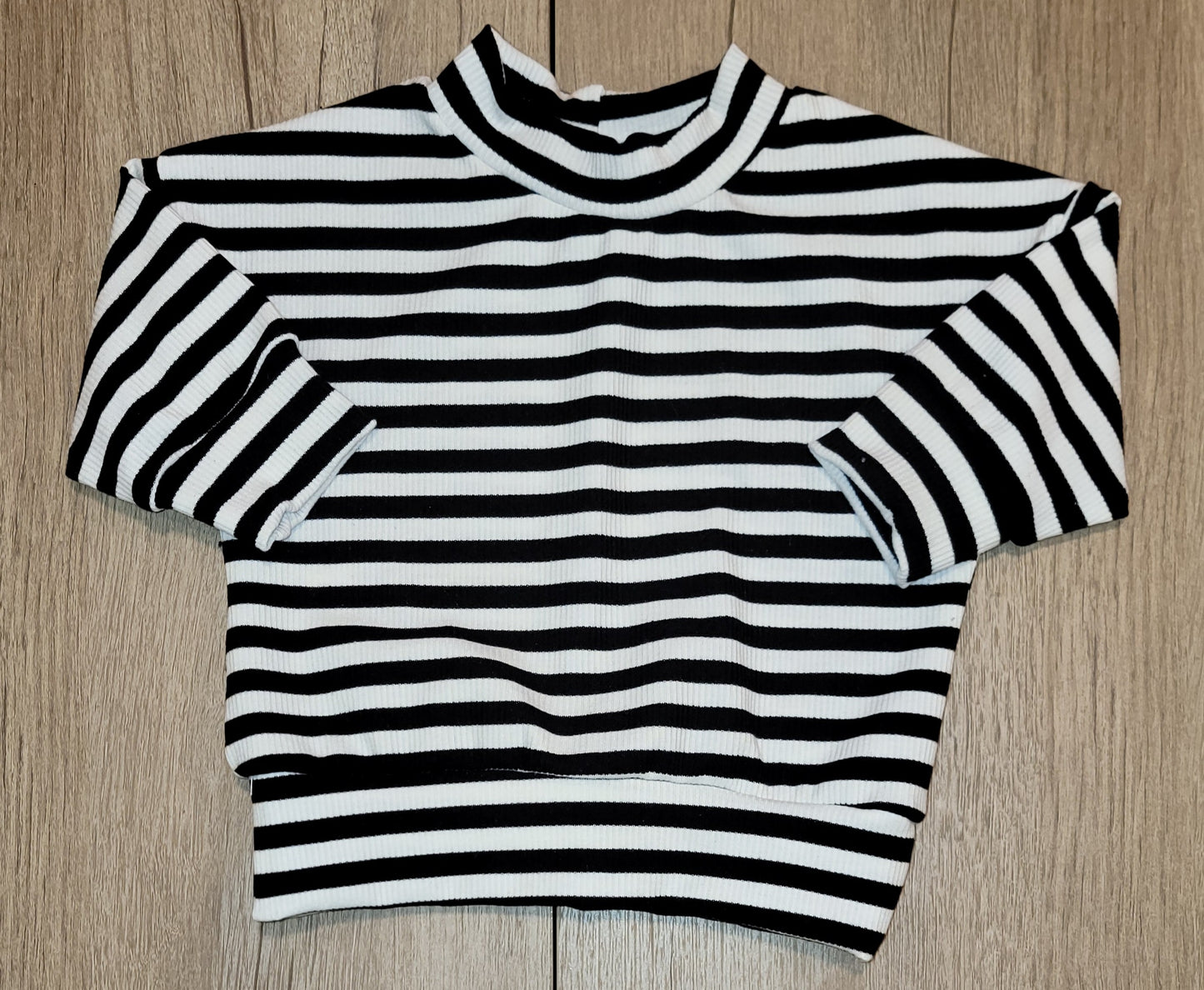 Black and White Stripe Ribbed Sweater